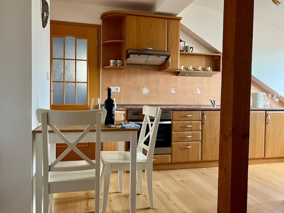 Ferienwohnung Apartman Terasa U Kolonady Poděbrady Exterior foto